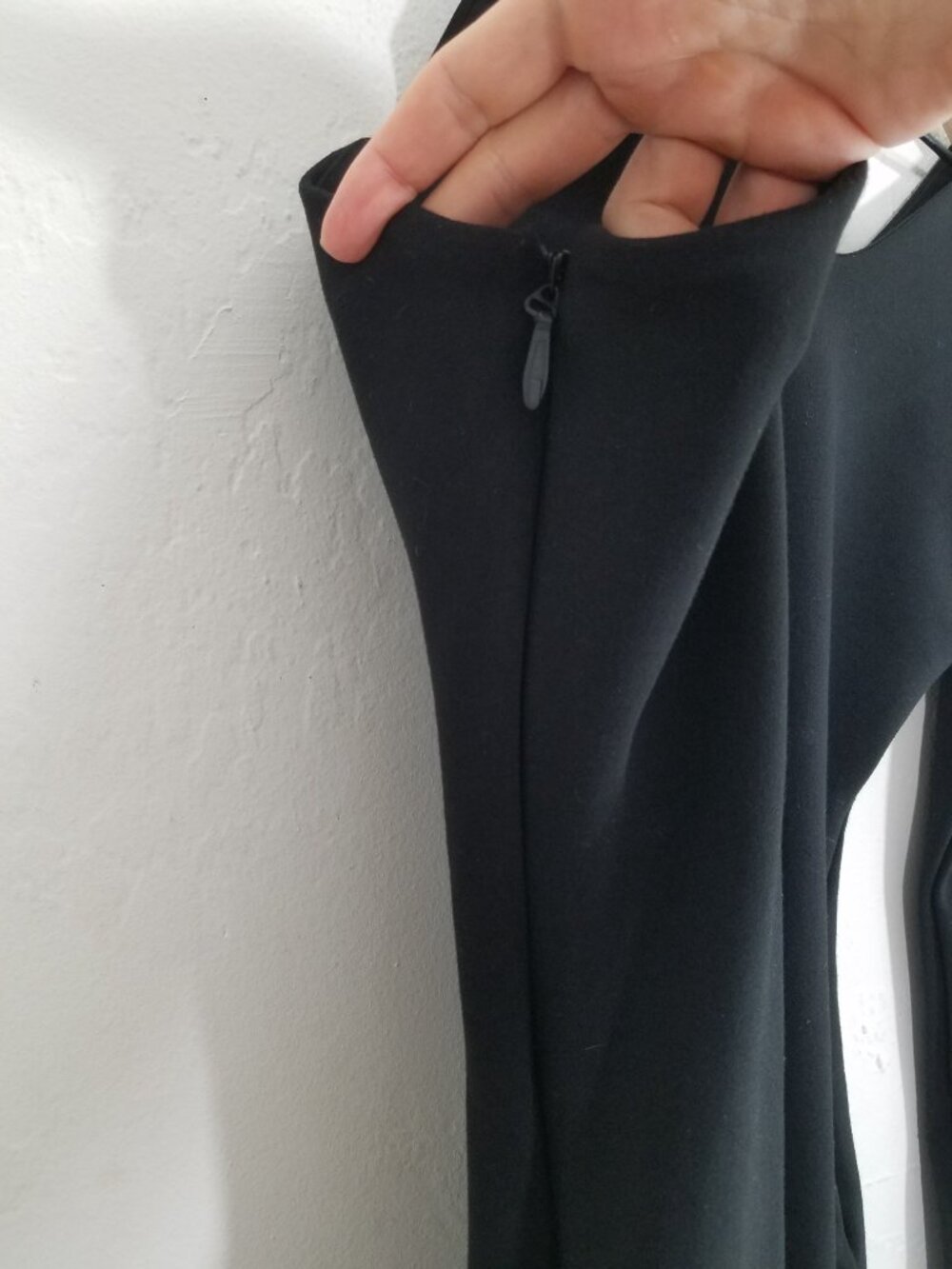 Aliava Hilda Ponte De Roma Cotout Midi Dress One Sleeve Black Size S - Picture 3 of 5